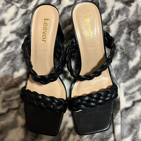 Black Medium Heels - Picture 1 of 2